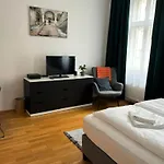 Casa Nostra - Ruhig&zentral wohnen am Augarten
